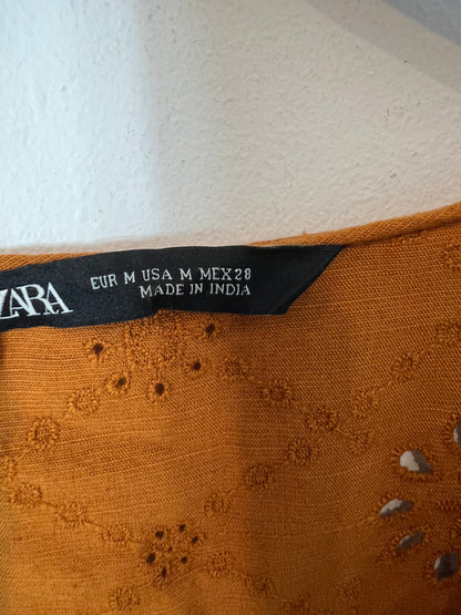 ZARA. Die-cut camel crossed blouse. TM