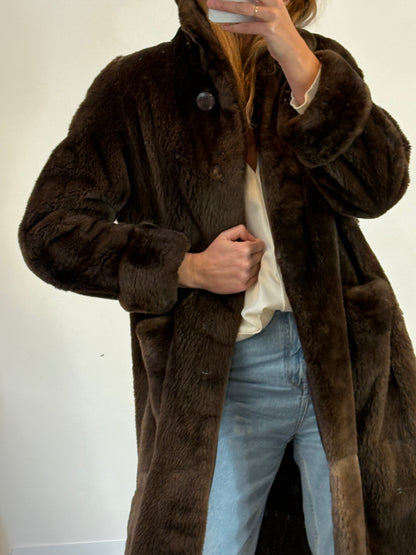 OTRAS. Abrigo largo visón vintage