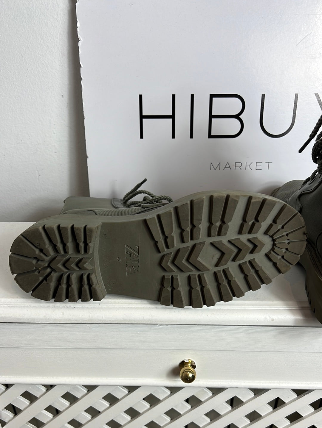 ZARA. Botines verde cordones T.37