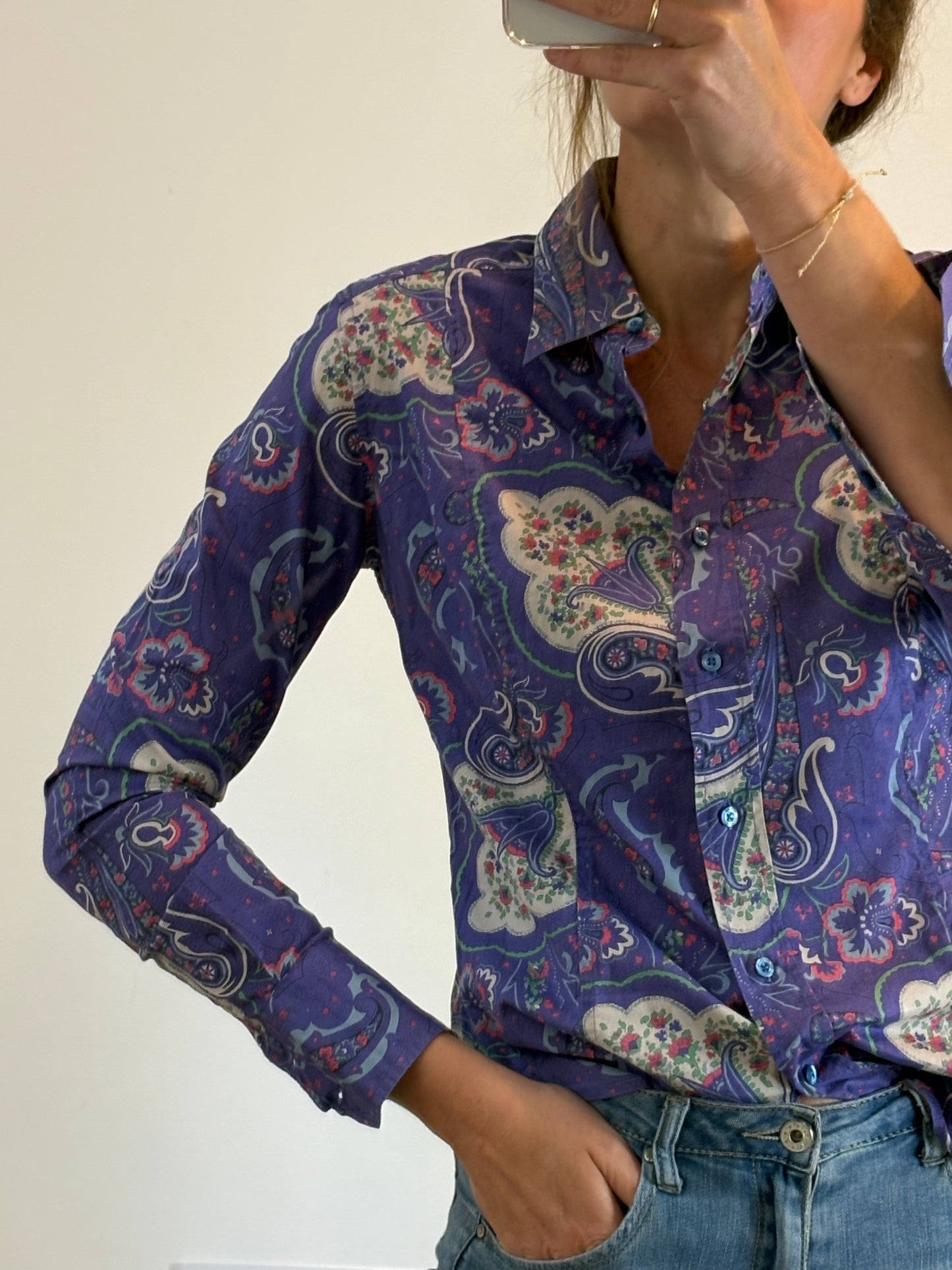 ETRO. Camisa morada estampada. T 44 (S)