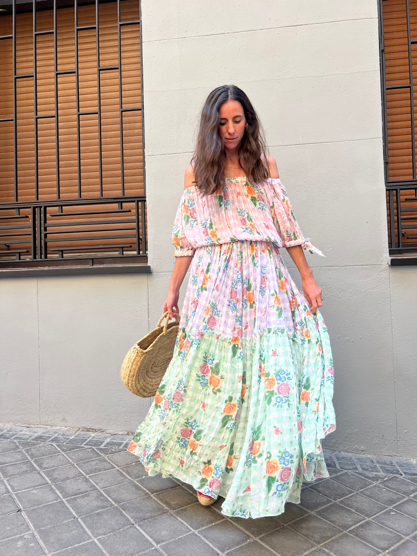 JOT. Vestido largo vaporoso estampado hombros