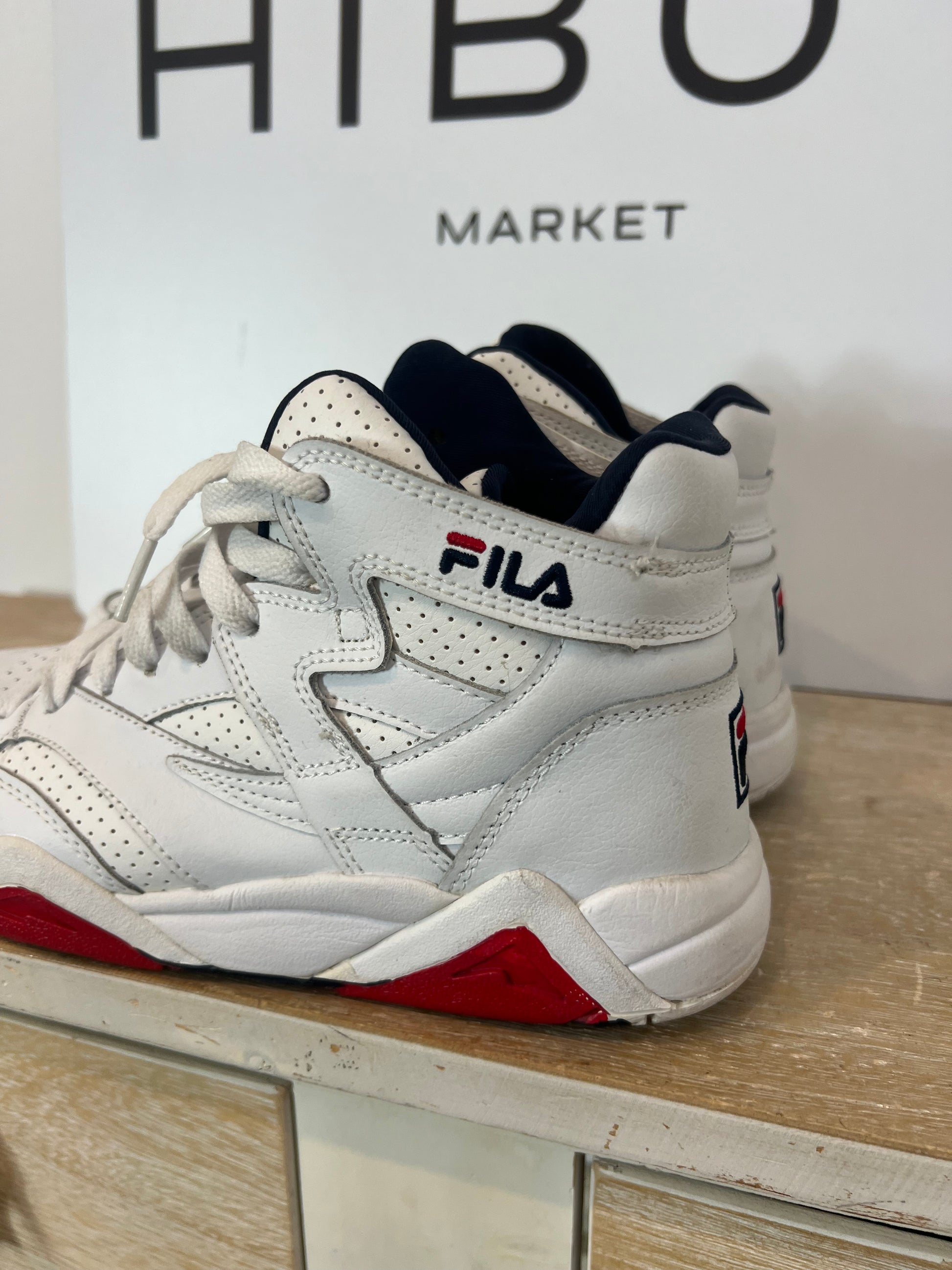 Zapatillas blancas bota – Hibuy market - Main Image