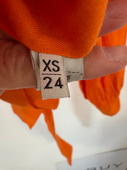 MASSIMO DUTTI. Short green skirt with pocket T.xs