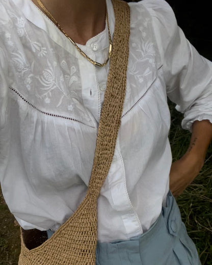 blusa blanca detalles bordados T.s