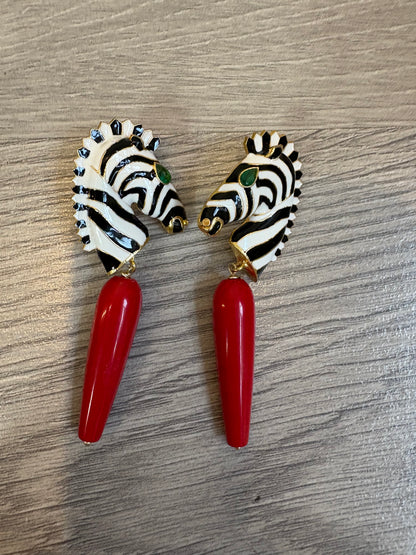 OTRAS. Pendientes cebra colgante