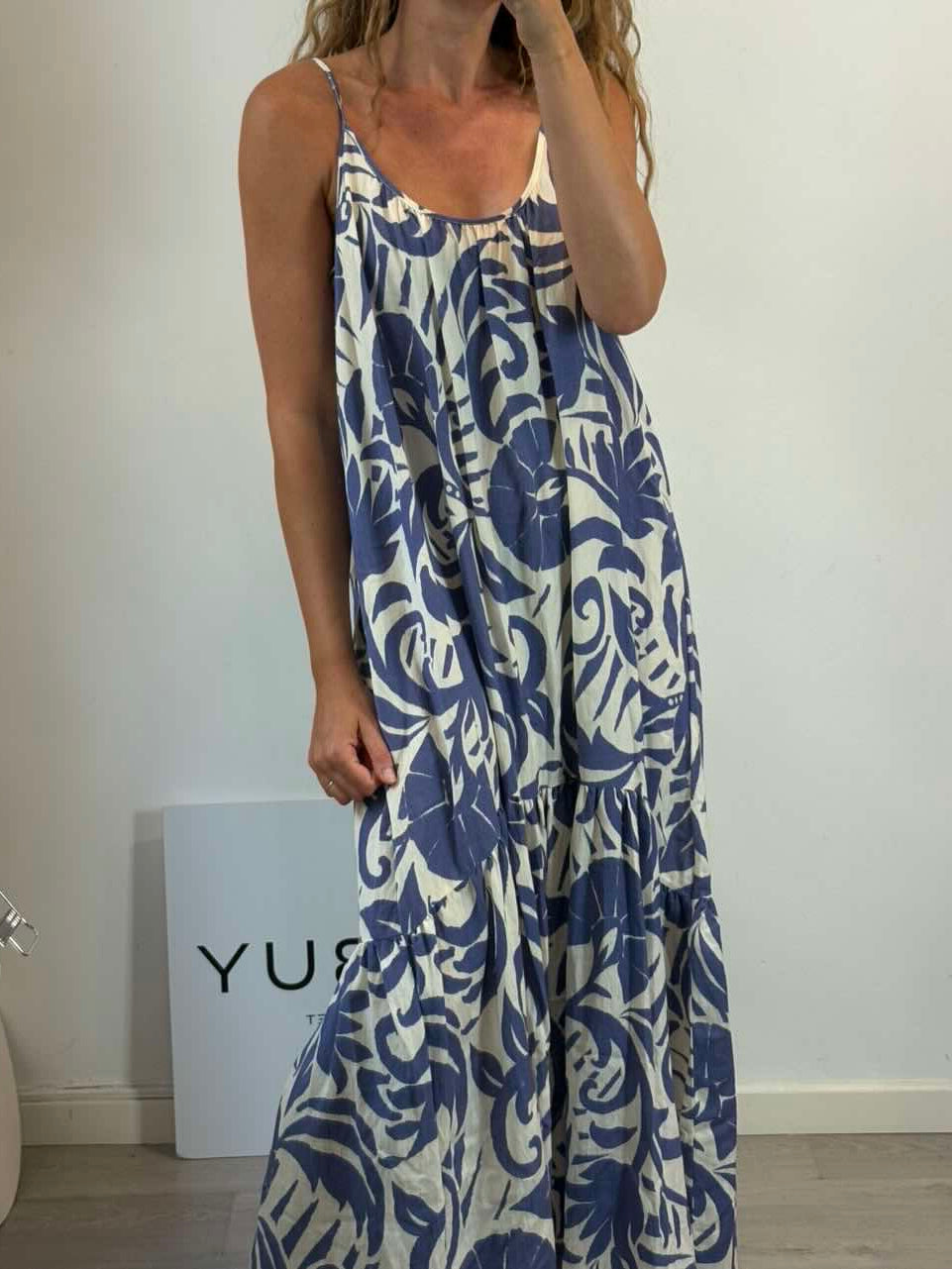 Vestido largo estamapdo azules