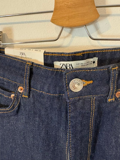 ZARA. Denim flare azul oscuro