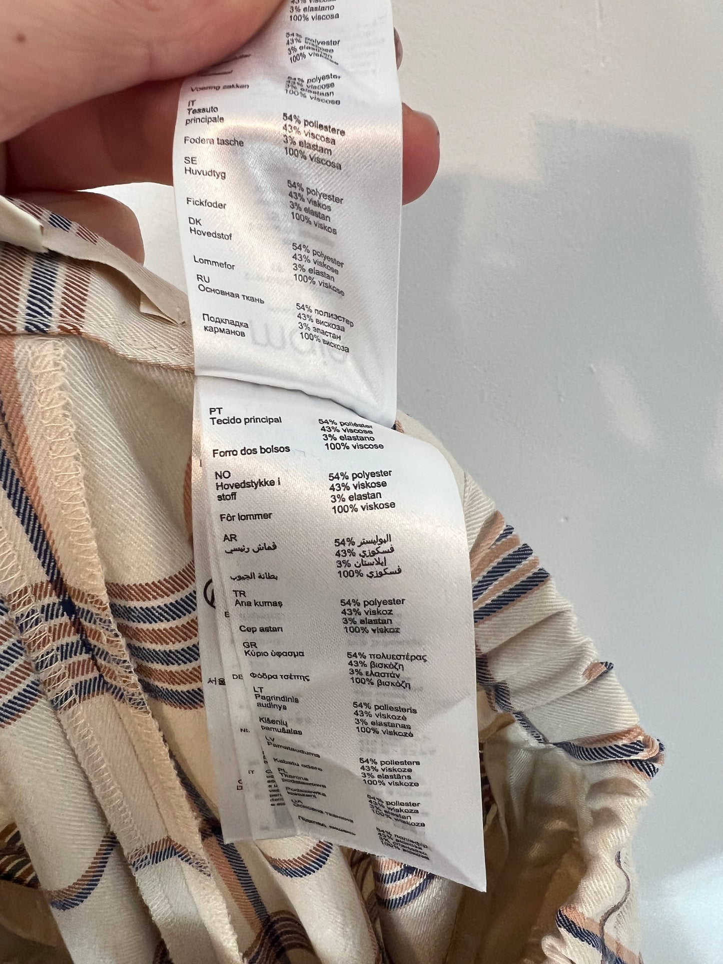 MAJE. Pantalón cuadros beige. T 36