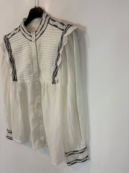 BA&SH. Blusa blanca bordados