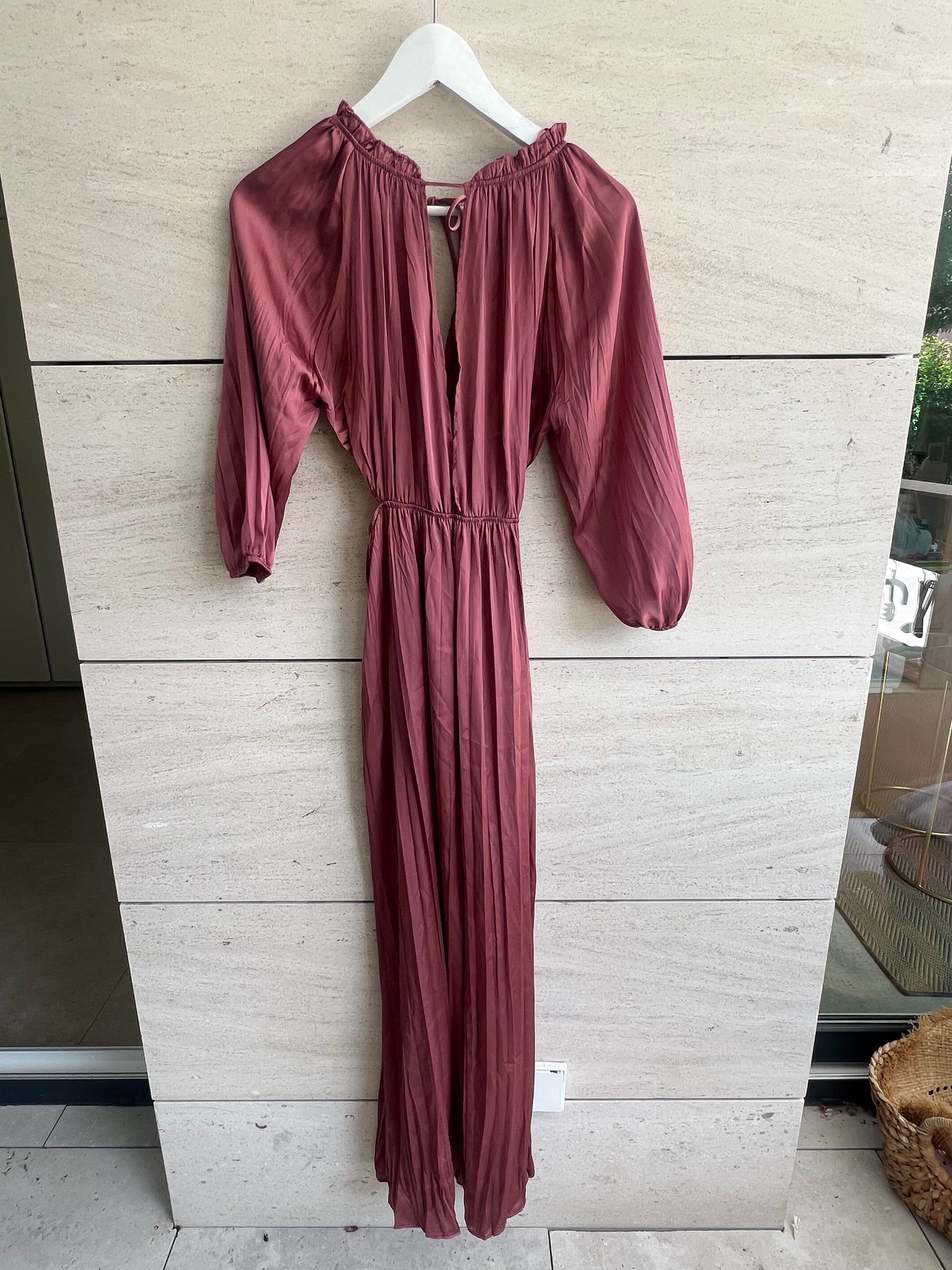 ZARA. Vestido largo aberturas. T XS