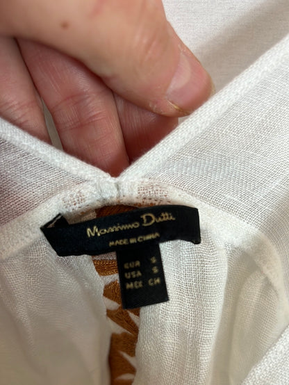 MASSIMO DUTTI. Embroidered linen blouse. T.S.
