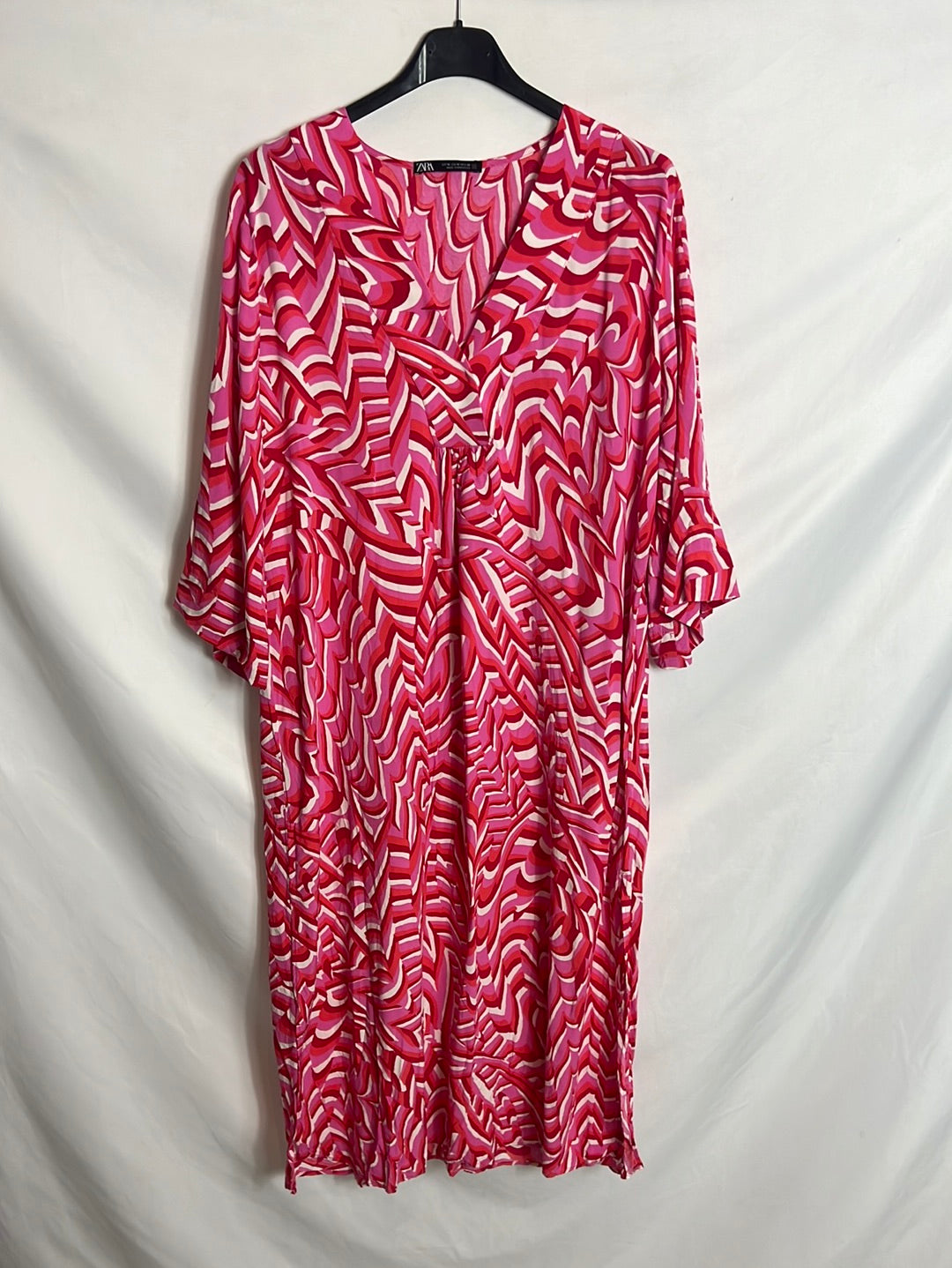 ZARA. Vestido fluido colores. T M