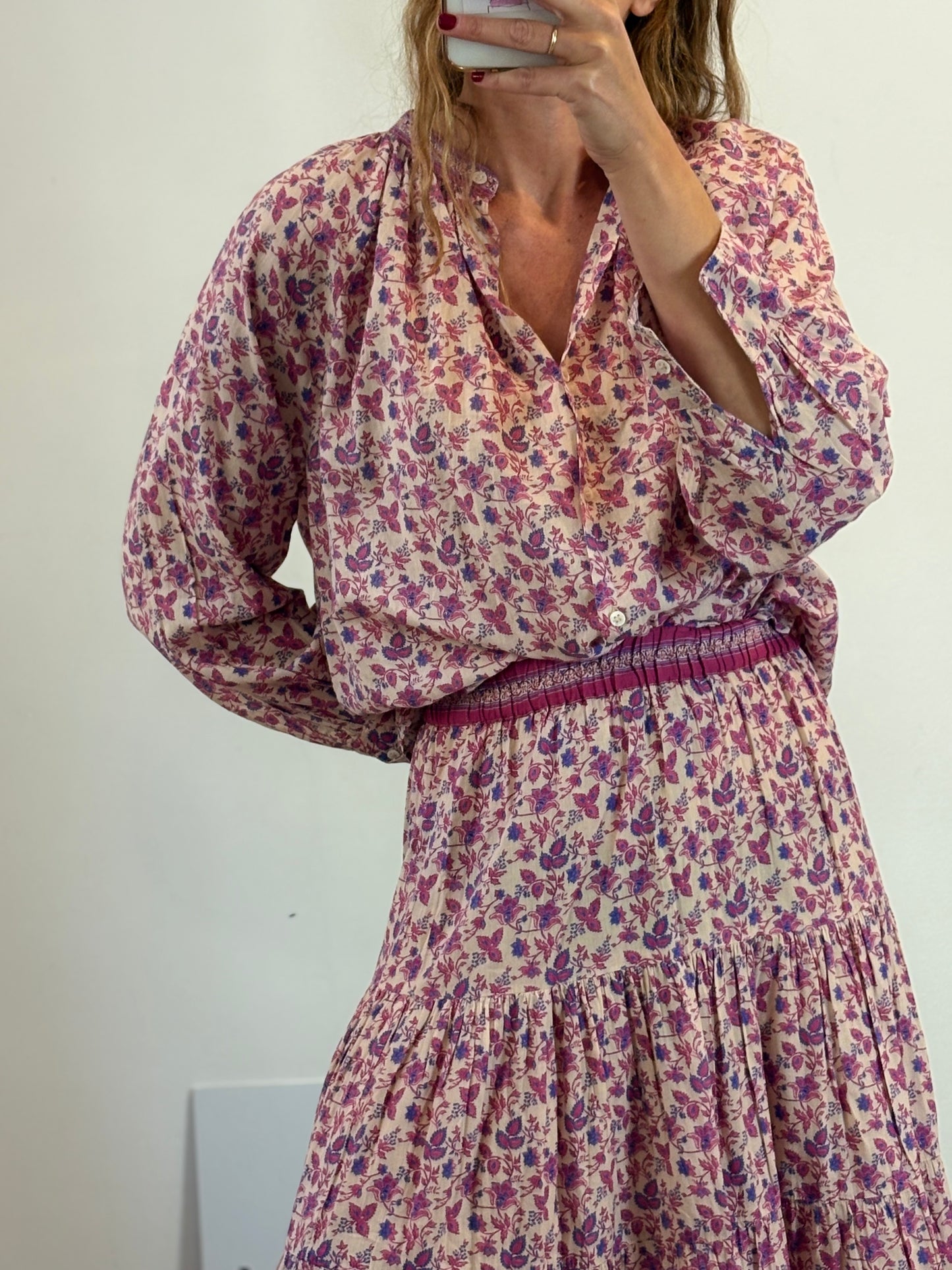 PETITE MENDIGOTE. Conjunto falda larga y blusa estampadas