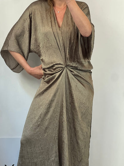 ZARA. Vestido verde textura T.m