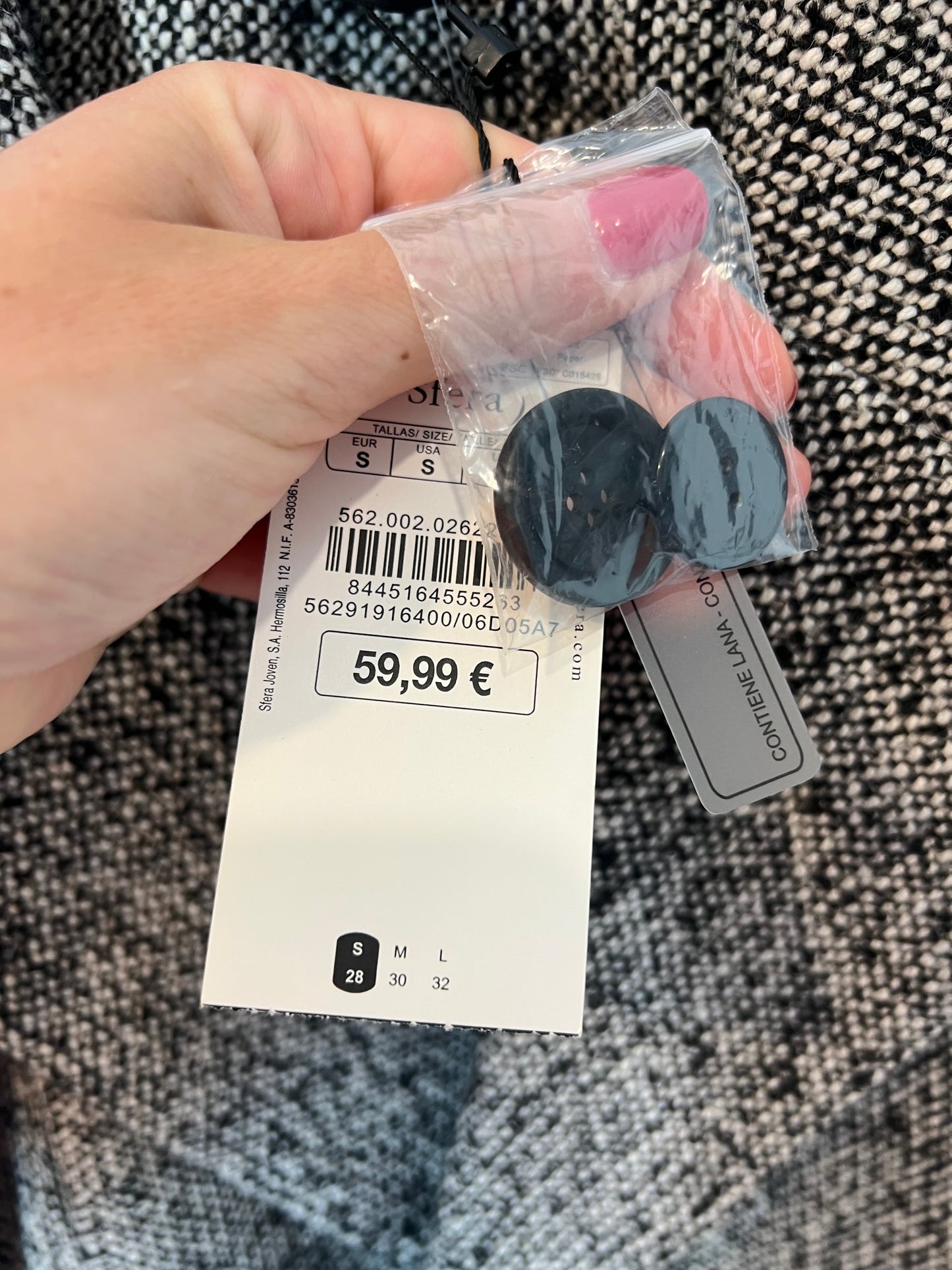 SFERA. Abrigo jaspeado negro y blanco T.s