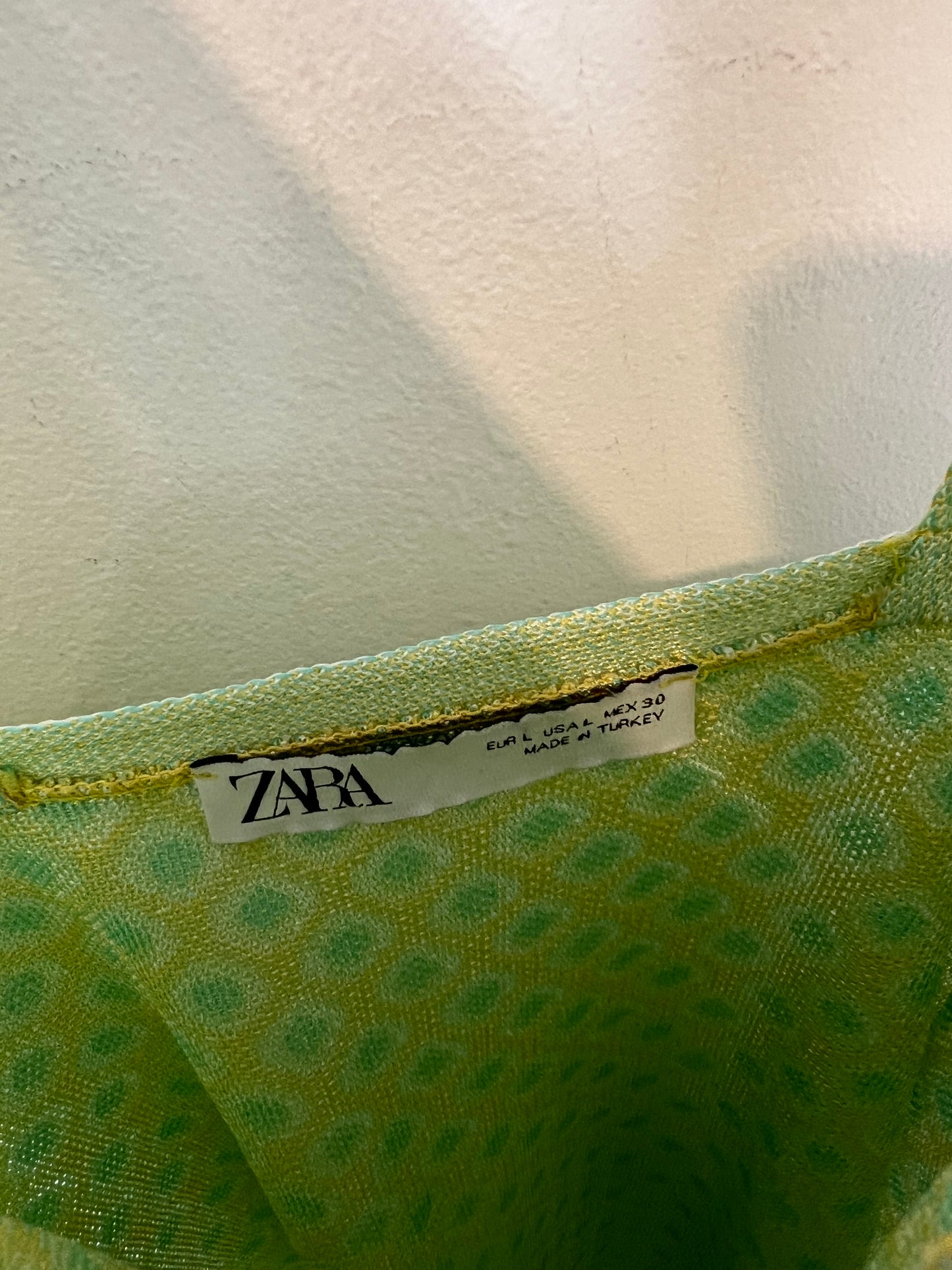 ZARA. Total look estampado detalles hilos T.m/l