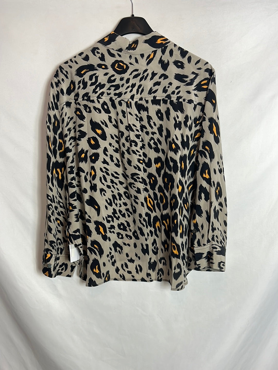 EQUIPMENT. Blusa seda animal print. T L