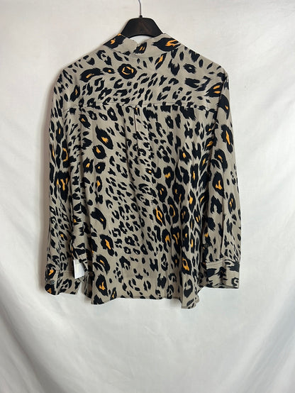 EQUIPMENT. Blusa seda animal print. T L