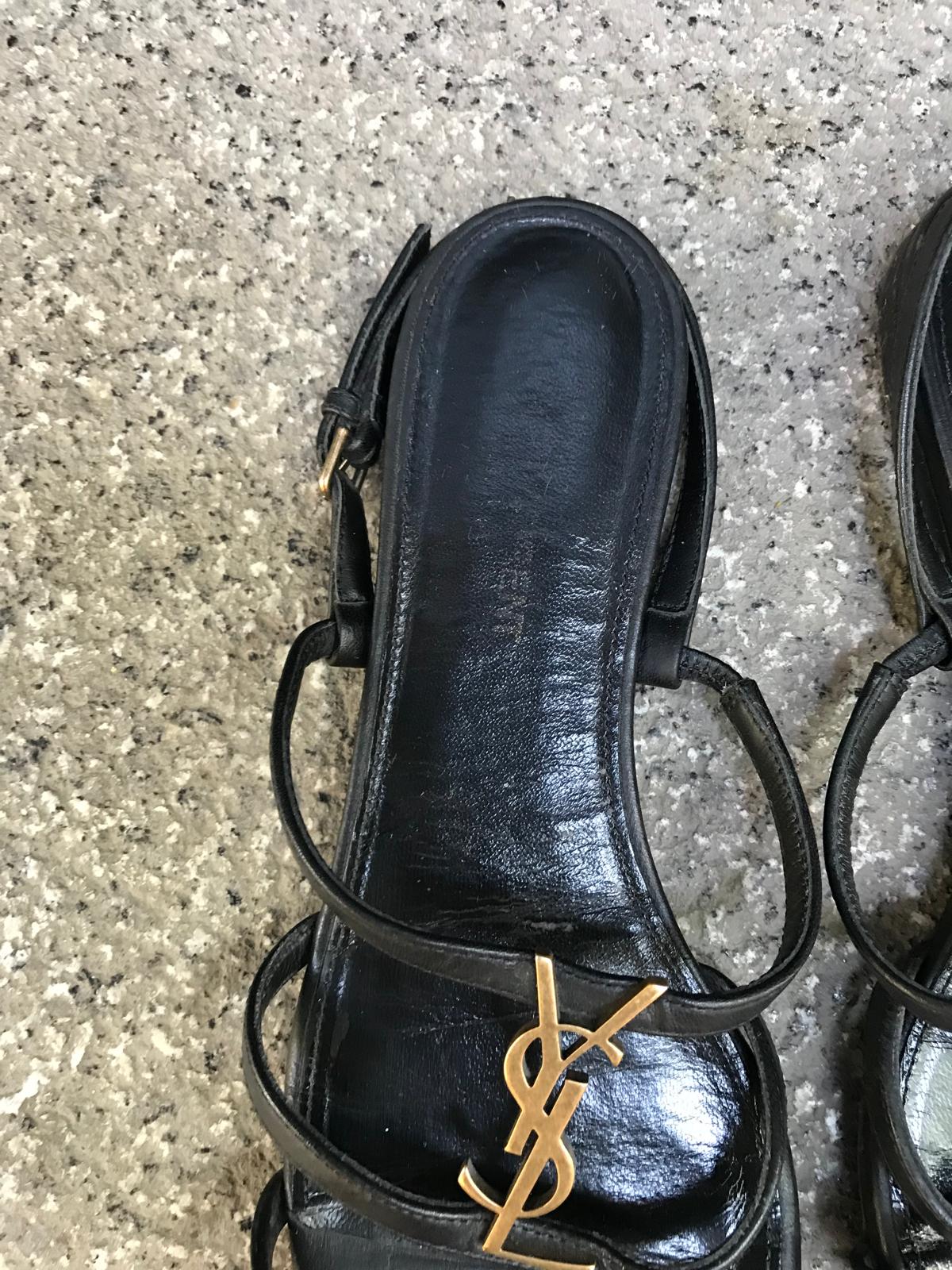 SAINT LAURENT. Sandalia negra piel Cassandra. T 38