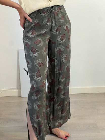 NICOLÍ. Pantalón gris estampado T.14 años