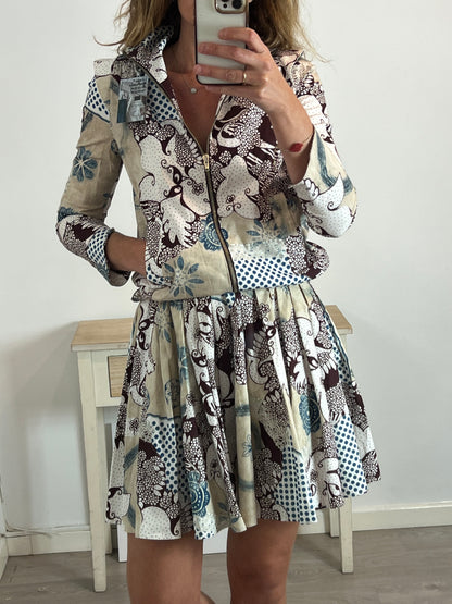 ALMA AGUILAR. Total jacket and skirt look. Size 38