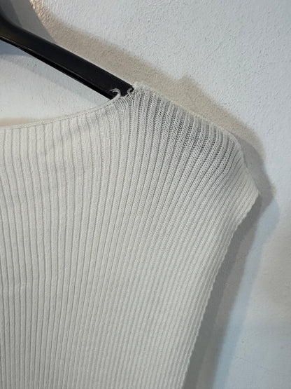 NÍCOLI. Vestido largo crudo canalé