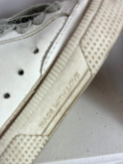 GOLDEN GOOSE. White sneakers with blue stars. Size 21