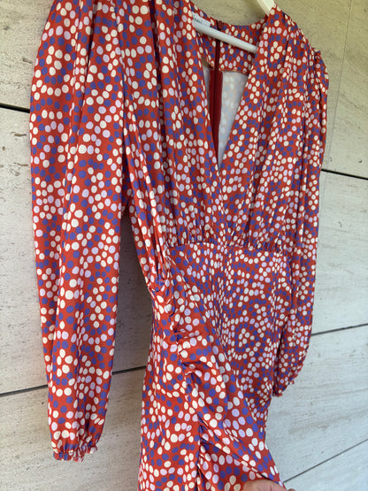 MONISQUI. Vestido largo  estampado fruncidos