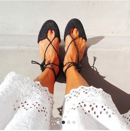 LAALOUJ. Bailarina rafia crochet en negro