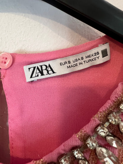 ZARA. Vestido rosa textura hilos dprados. T S