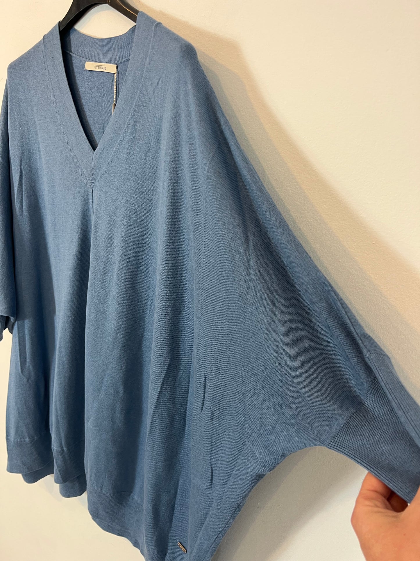 UTERQÜE. Top azul algodón y seda. T M