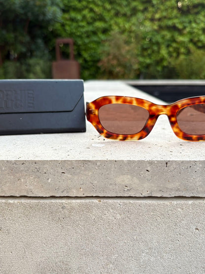 SOPHIE & LUCIE. Gafas de sol marrones