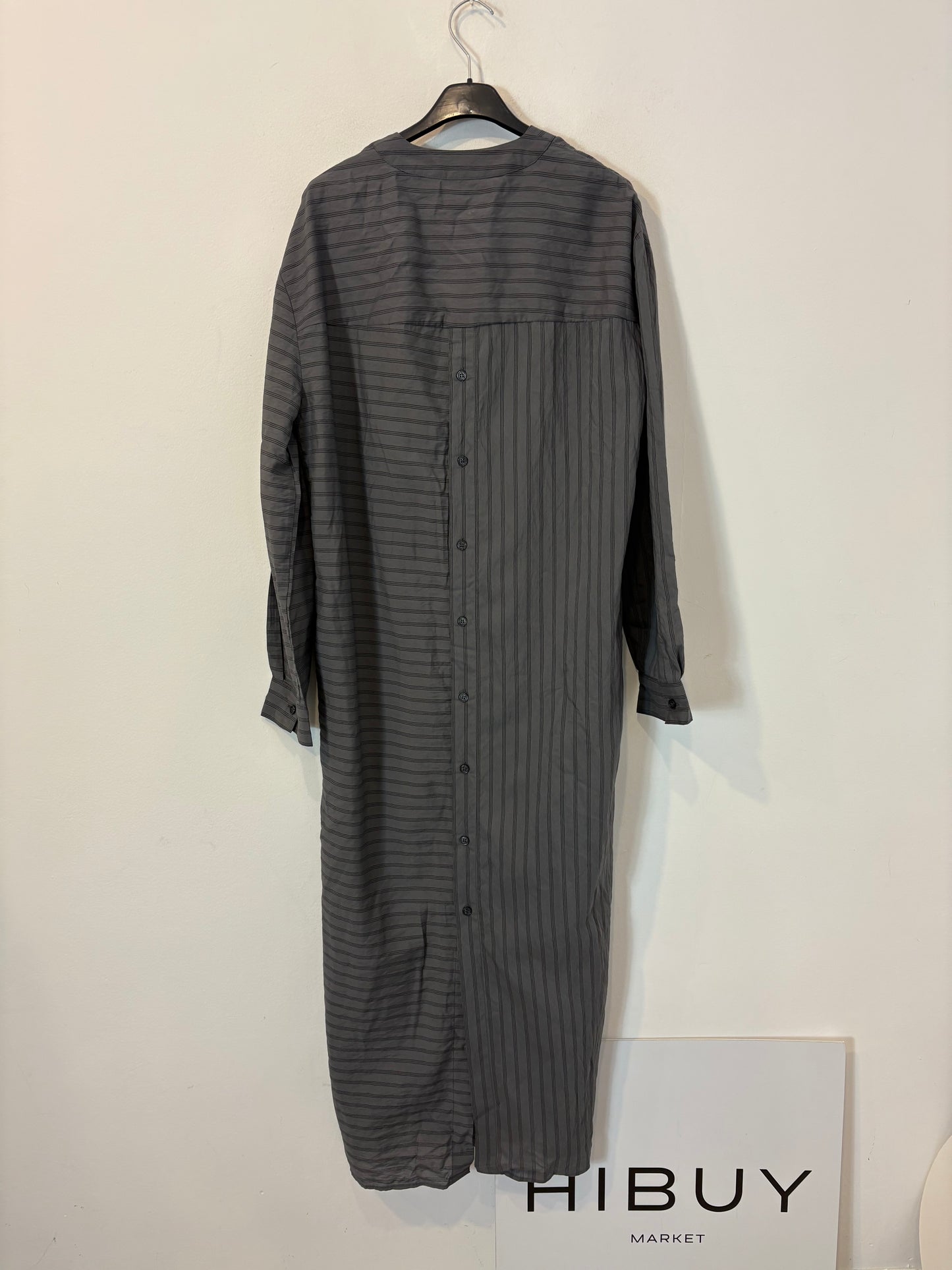 ZARA. Vestido largo rayas abotonado espalda