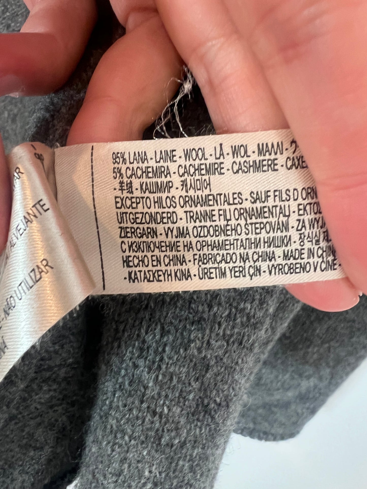 MASSIMO DUTTI. Chaqueta gris lana y cashmire. T M