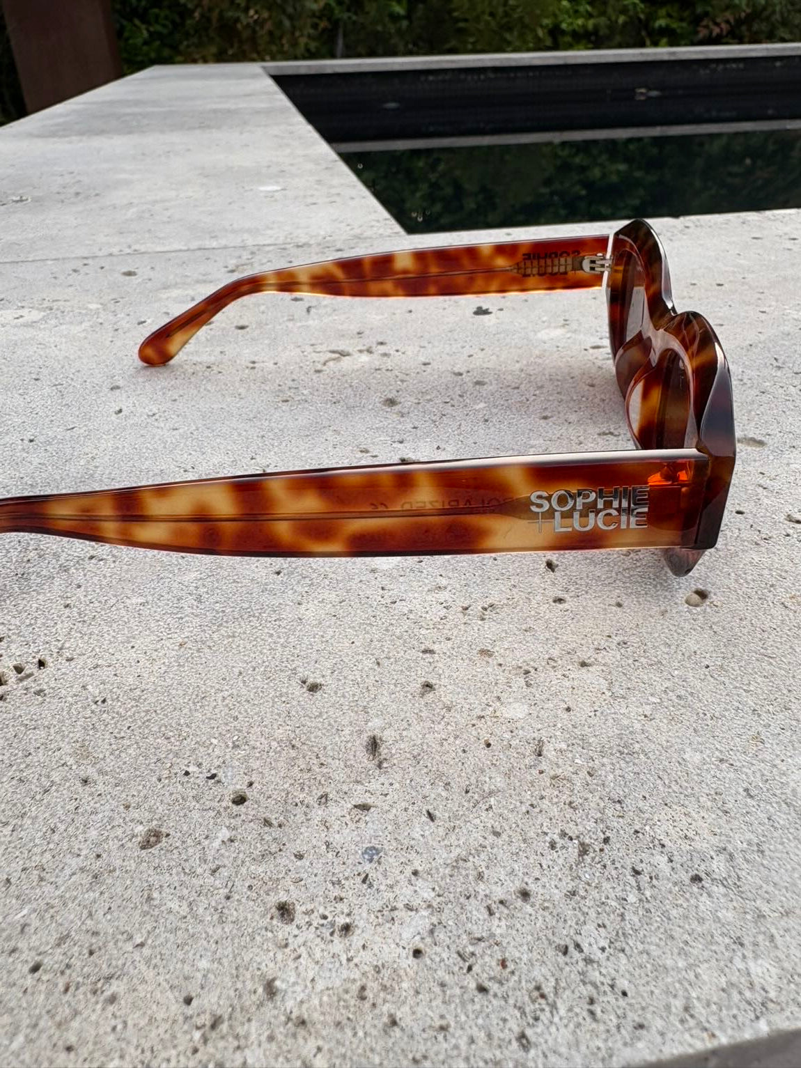 SOPHIE & LUCIE. Gafas de sol marrones
