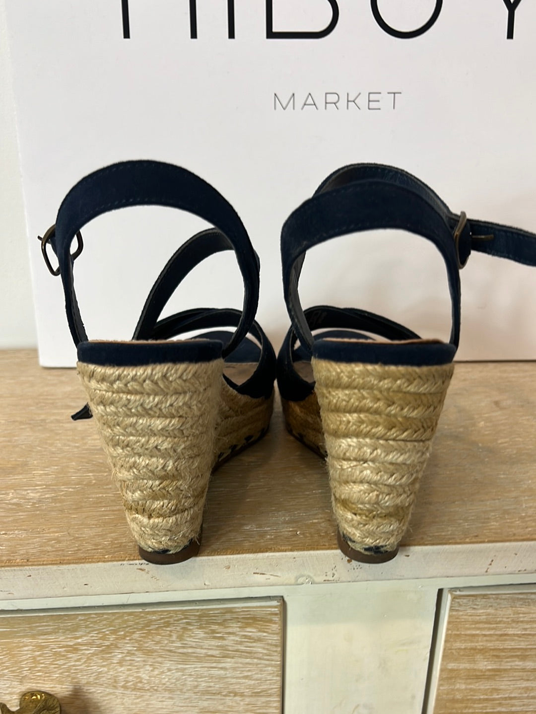 OYSHO. Alpargata cuña azul T.37