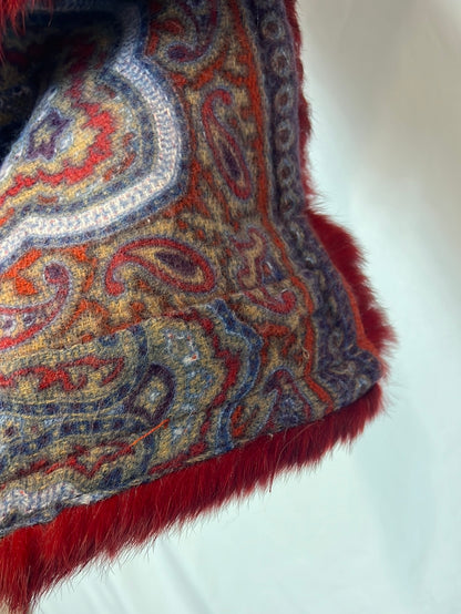 OTRAS. Bufanda pelo burdeos