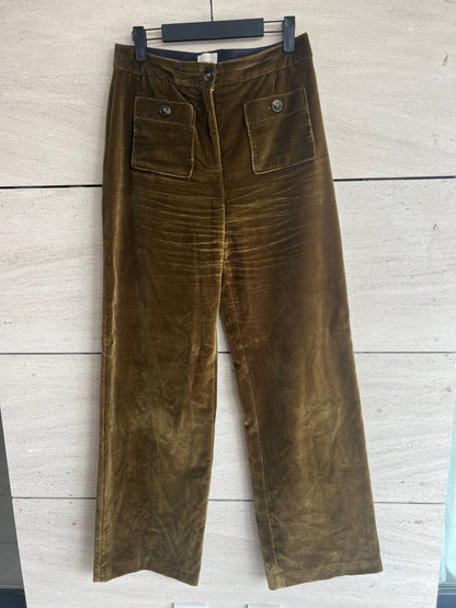 SÉZANE. Pantalón caqui terciopelo. T 38