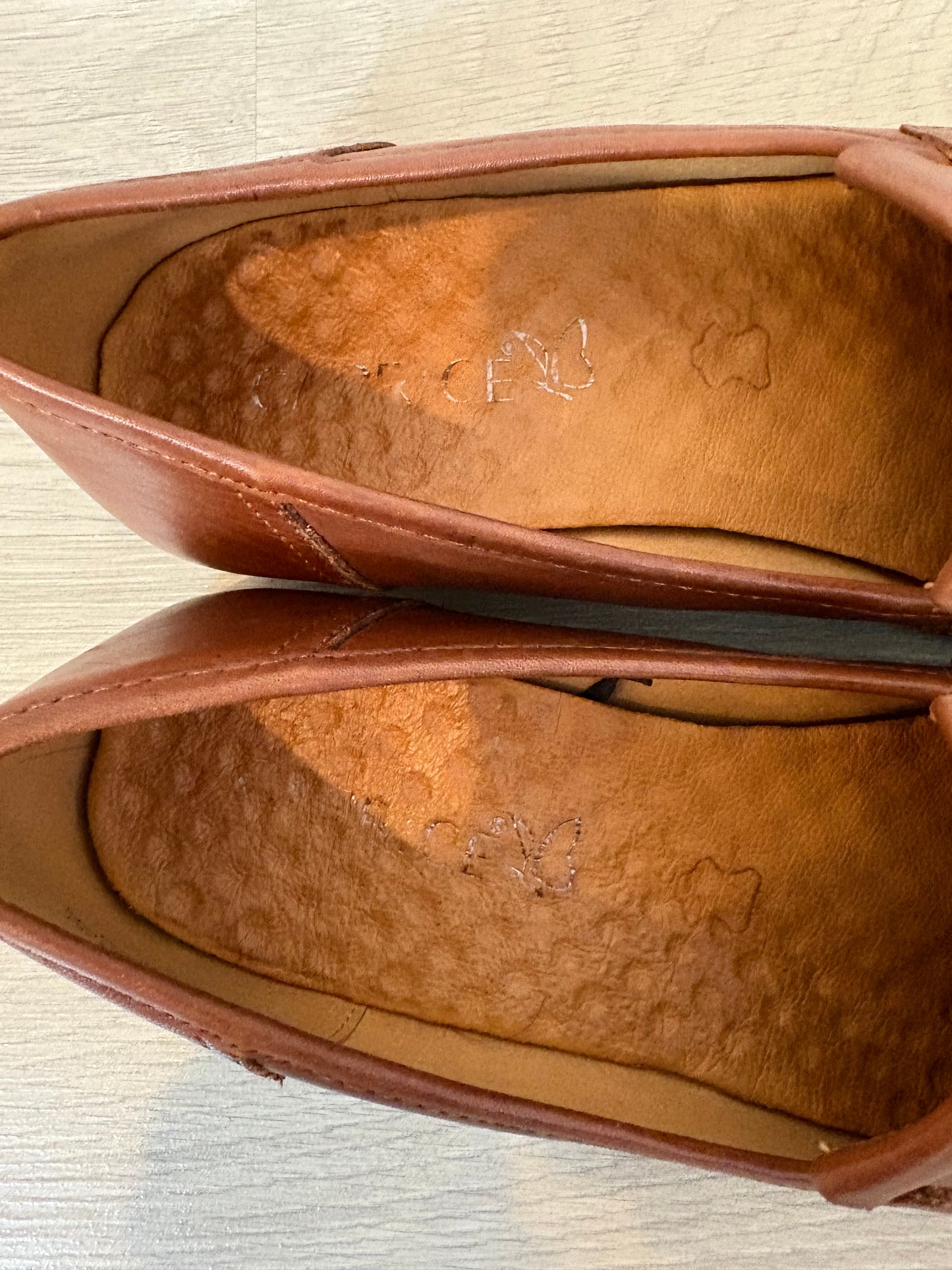 CAPRICE. Mocasines piel marrón