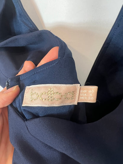 BDBA. Vestido corto azul detalle espalda T.40