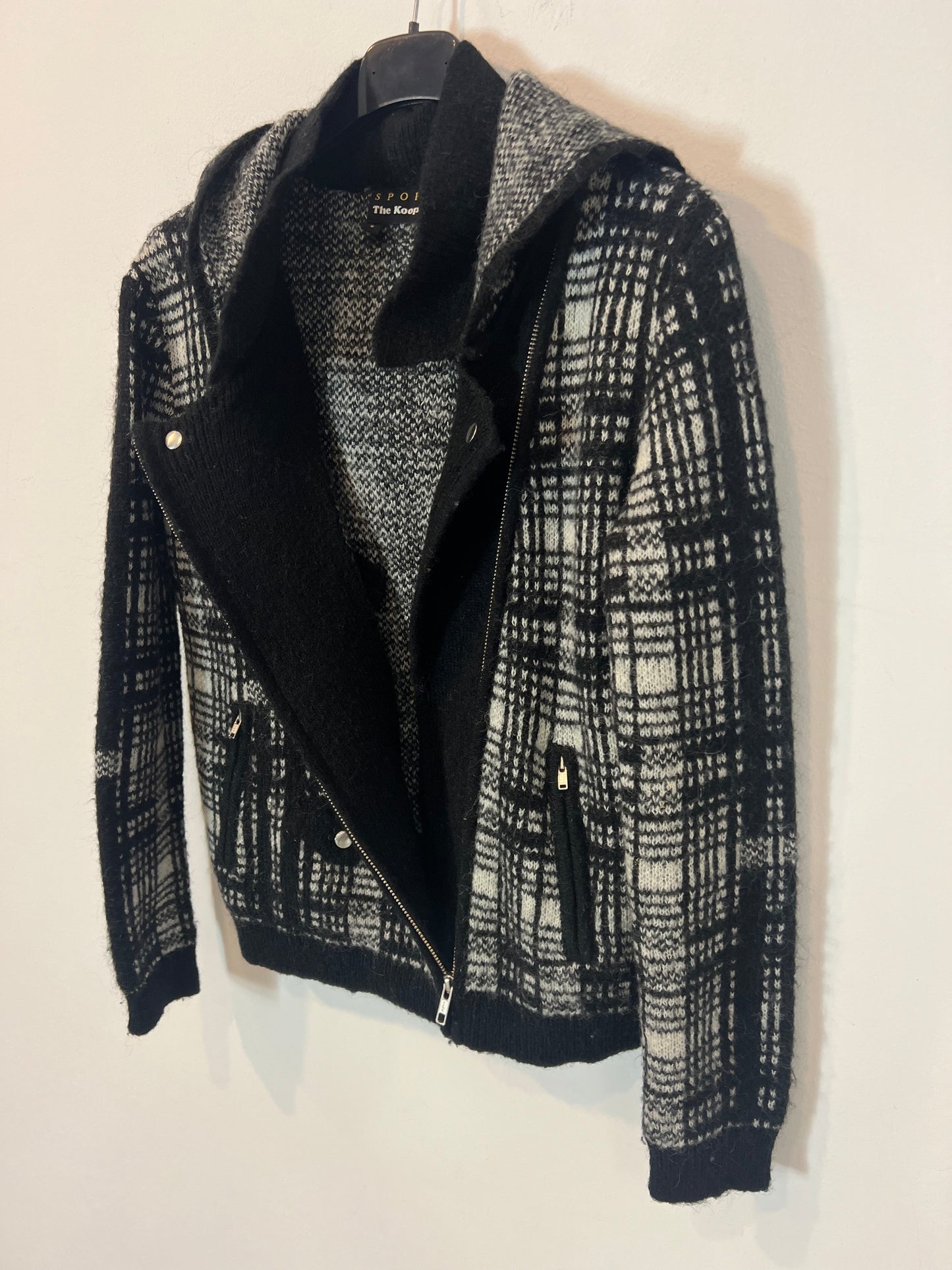 THE KOOPLES. Chaqueta punto con lana blanca y negra. T S