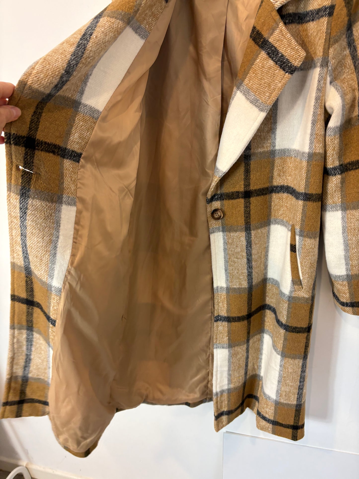 ZARA. Mustard textured back top. TS