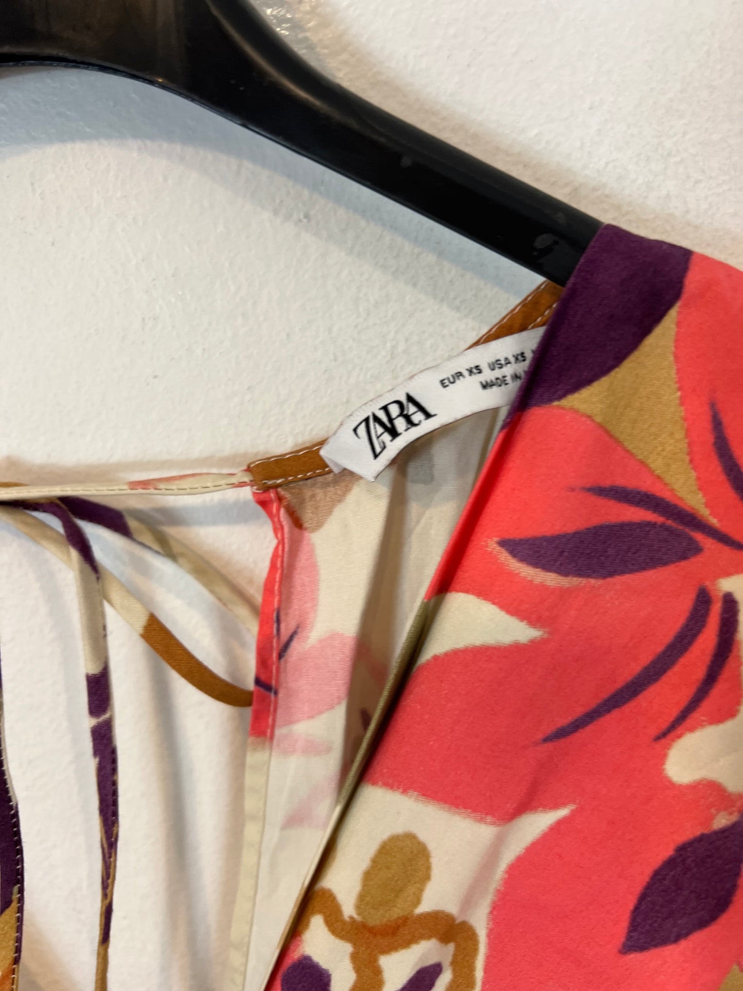 ZARA. Long floral dress T.xs