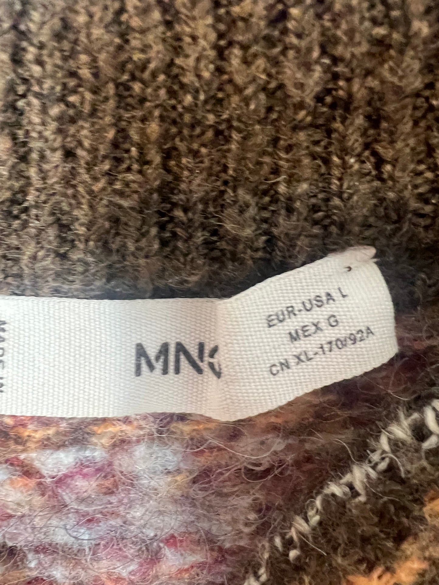 MANGO. Colorful printed sweater. TL