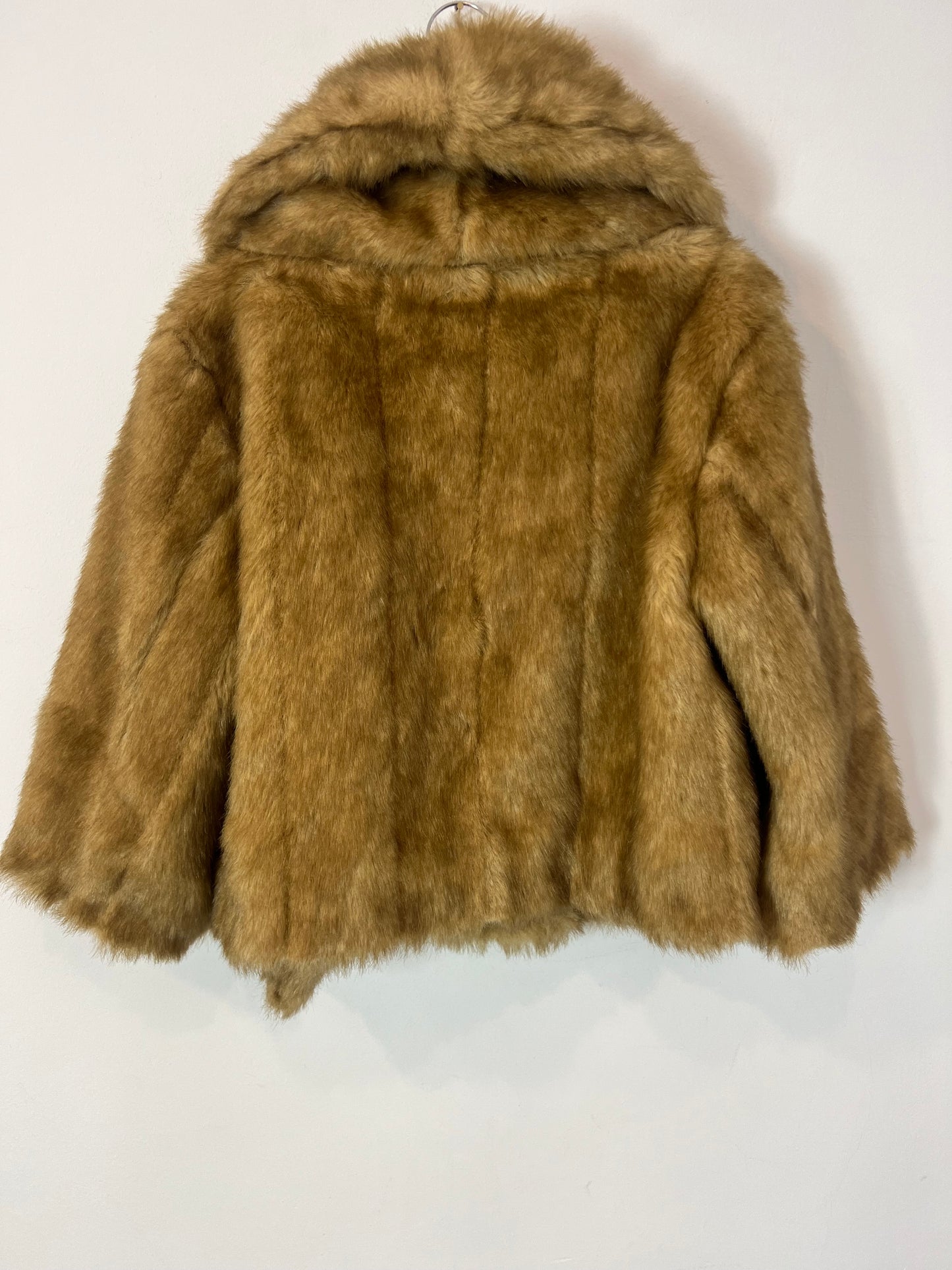 OTRAS. Chaqueta pelo cruzada. T M