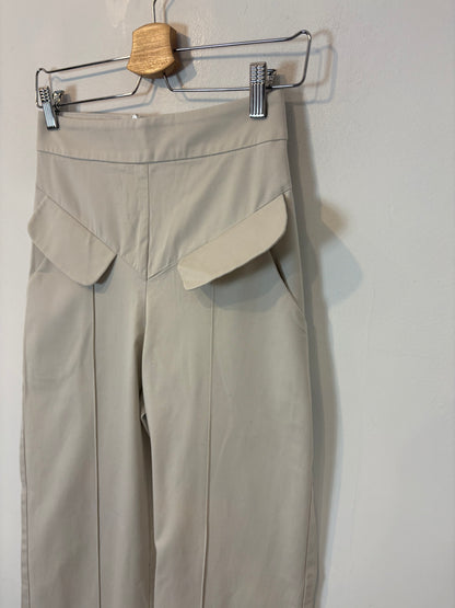VOGANA. Pantalón beige bolsillo