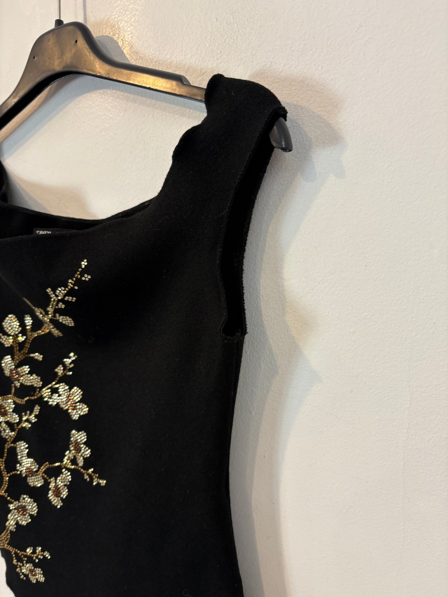 ZARA. Body negro abalorios