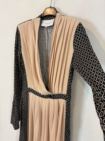IQ COLLECTION. Vestido largo estampado tablas