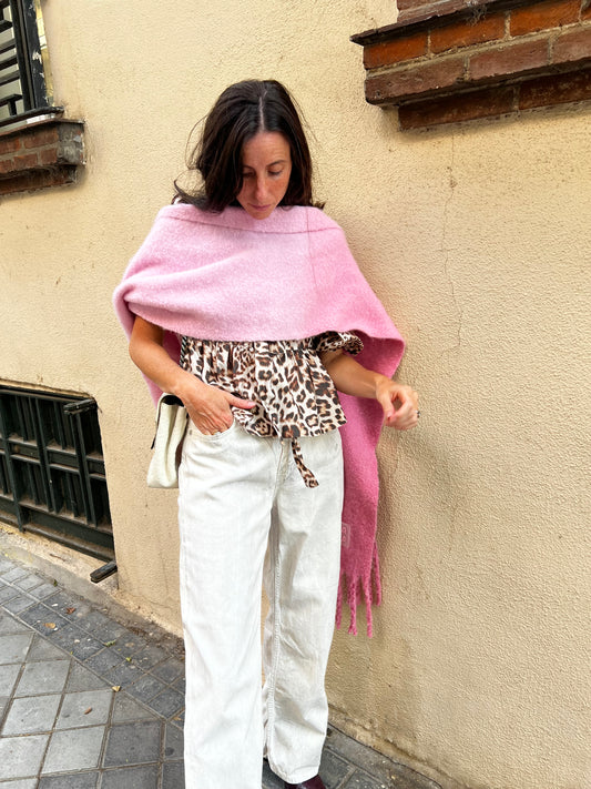BIMBA Y LOLA. bufanda rosa