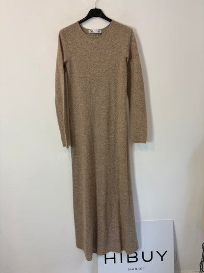 ZARA. Mustard textured back top. TS